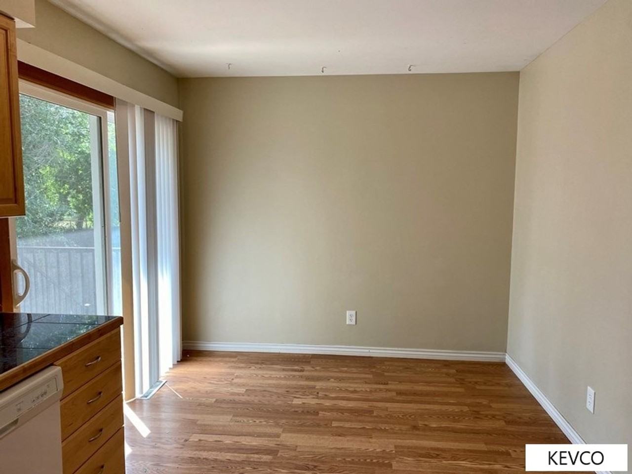 308 Briarwood Rd - Photo 5 of 21