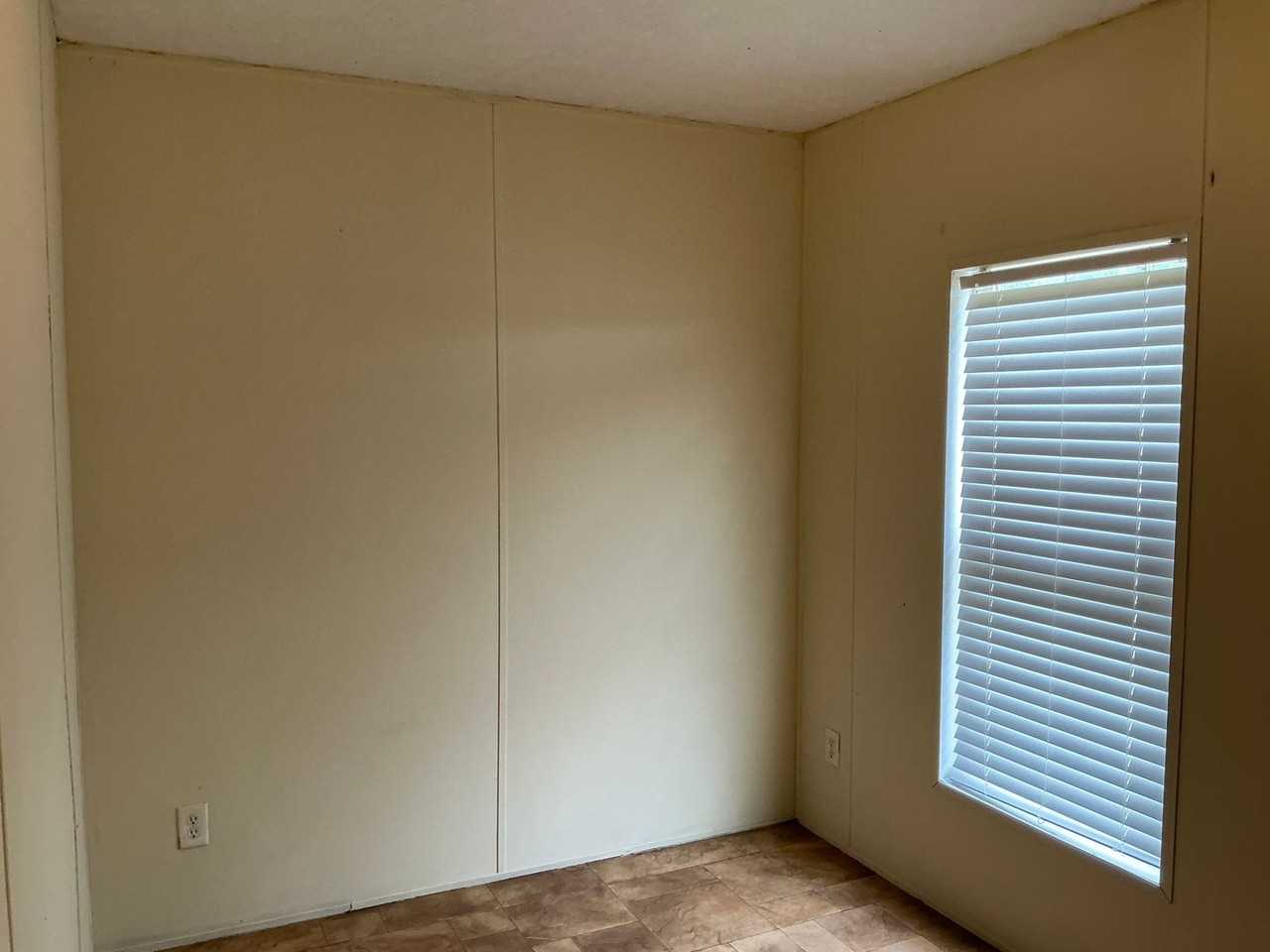 122 Garlington Cir - Photo 4 of 13