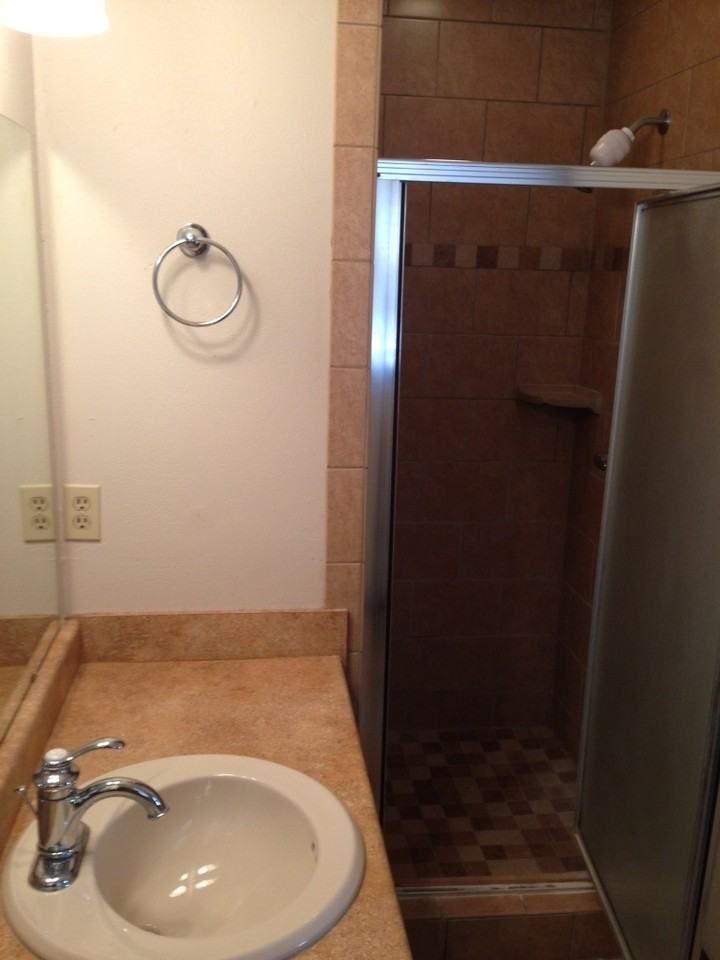 343 Woodcrest Dr - Photo 7 of 14