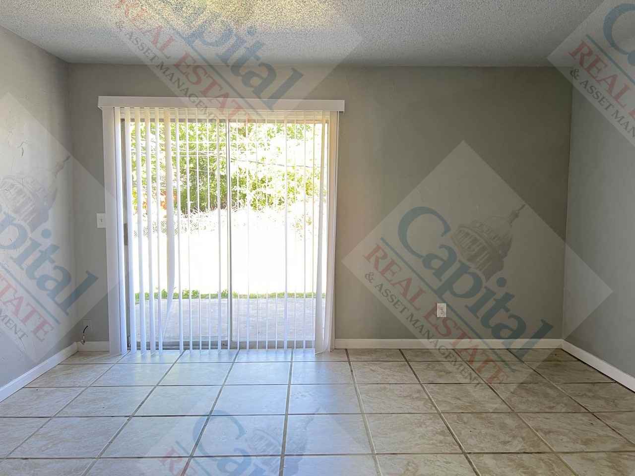 721 Lloyd Ave - Photo 4 of 31