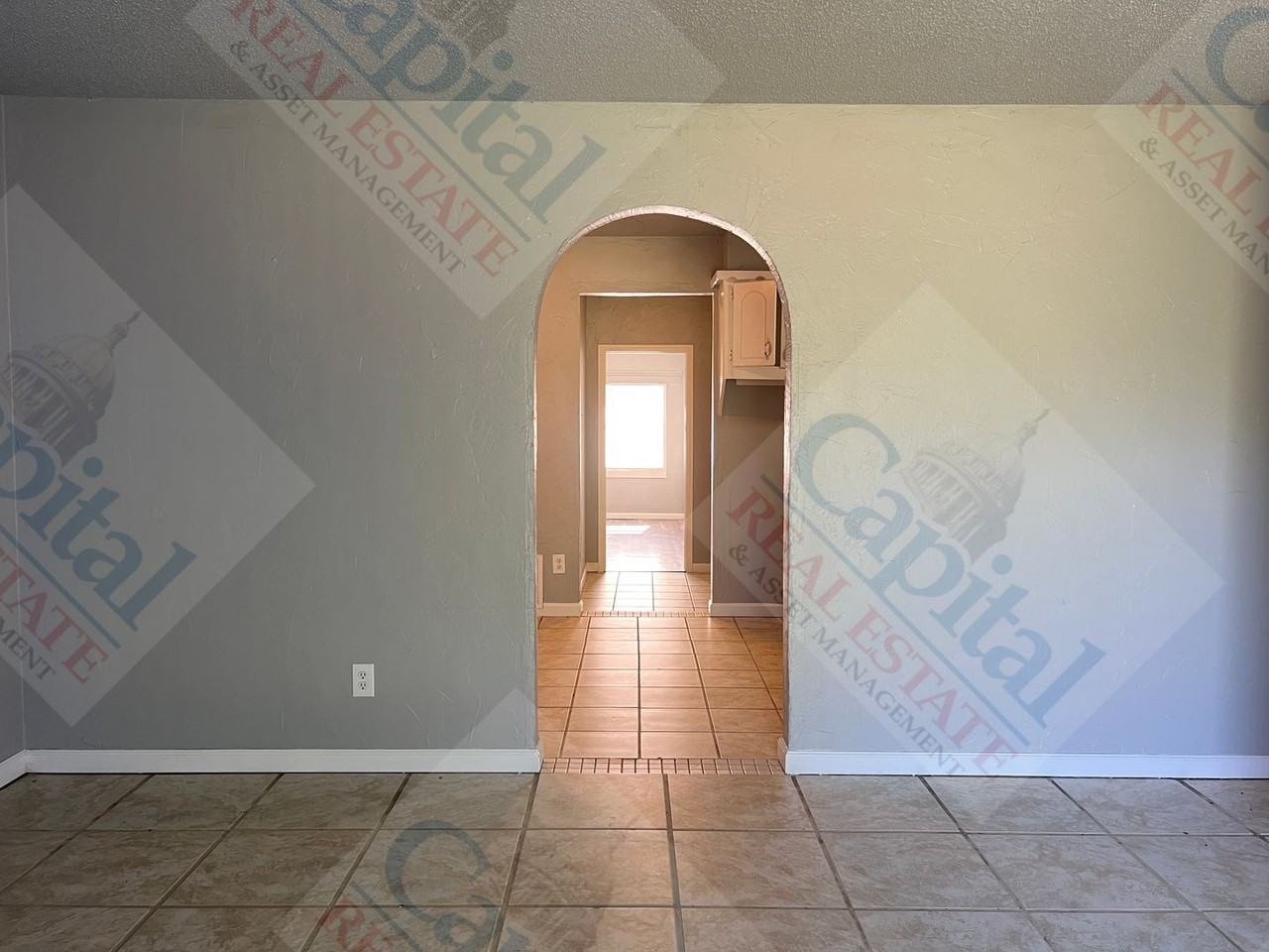 721 Lloyd Ave - Photo 6 of 31
