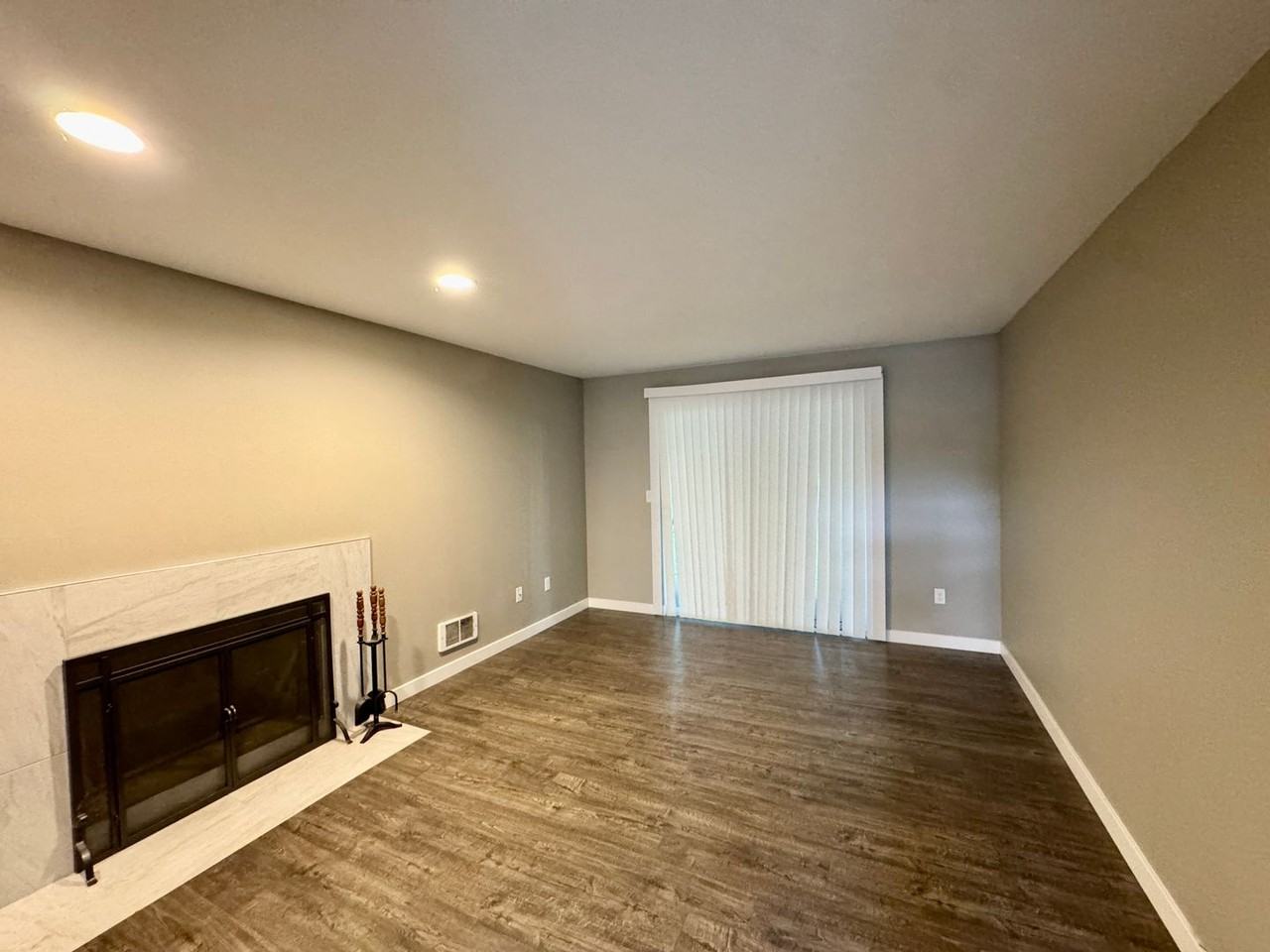 921 130th St Sw #A101 - Photo 3 of 13