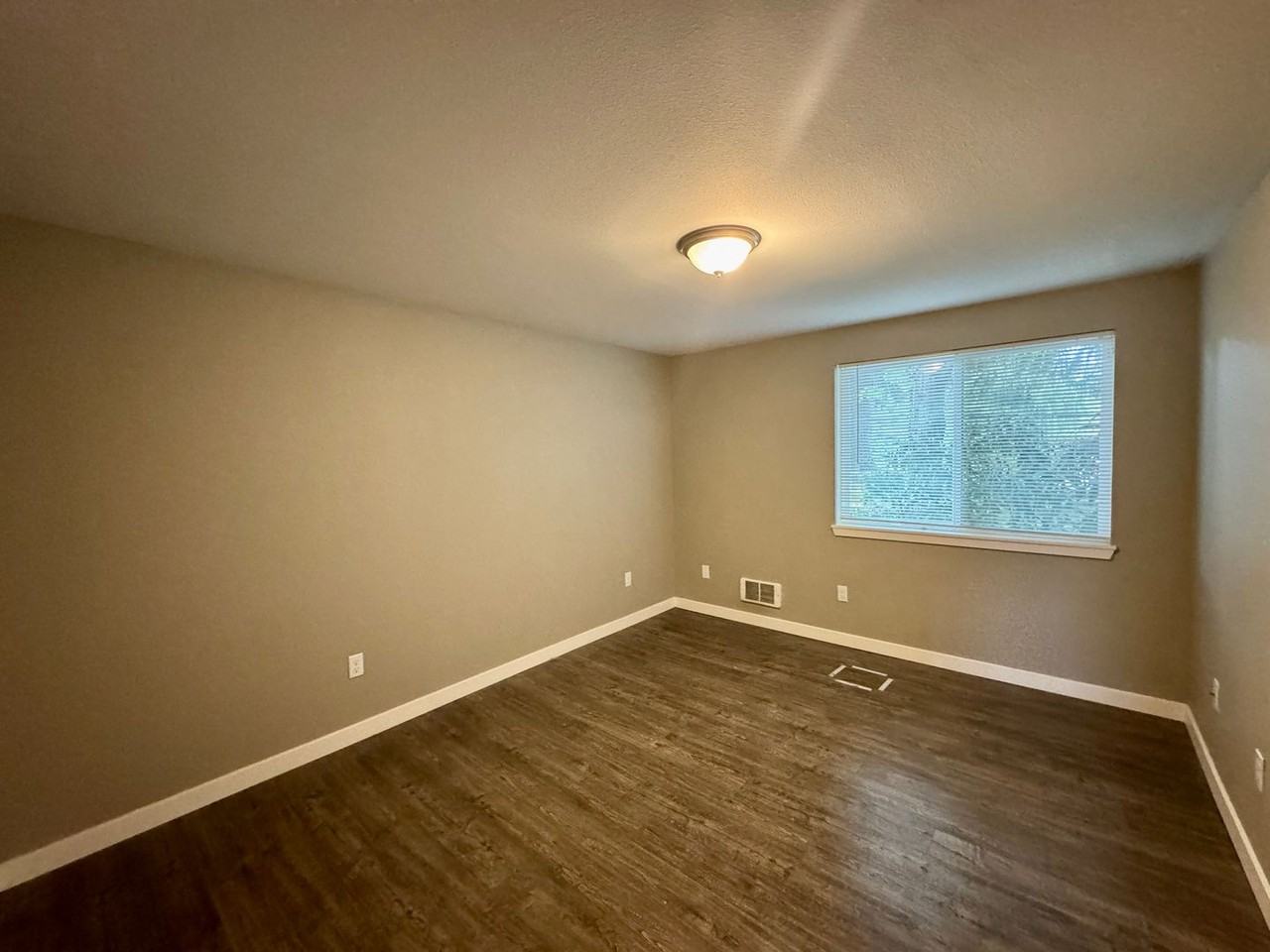 921 130th St Sw #A101 - Photo 5 of 13