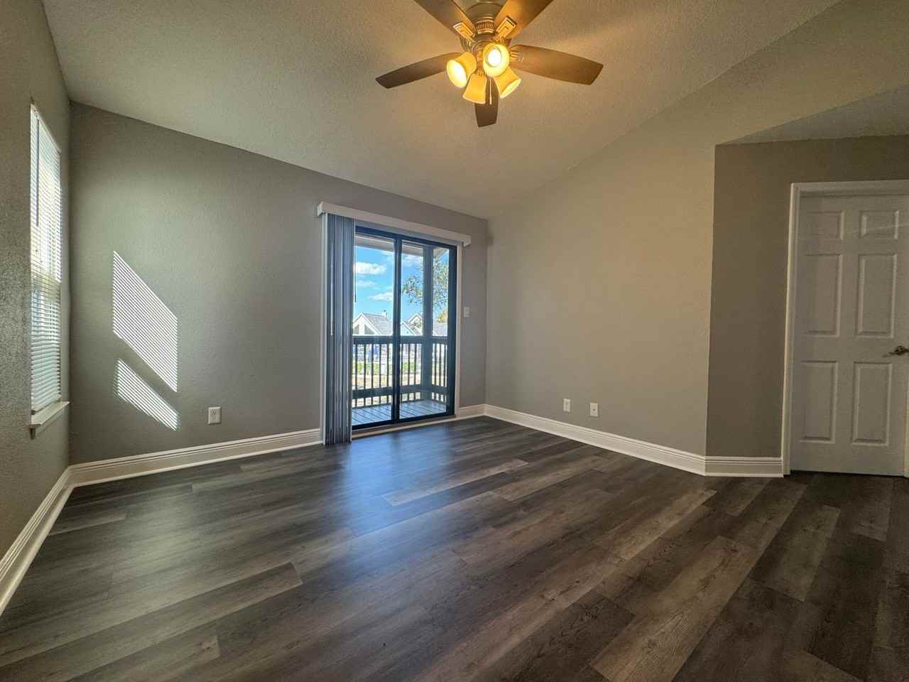3740 Idlebrook Cir #206 - Photo 2 of 27