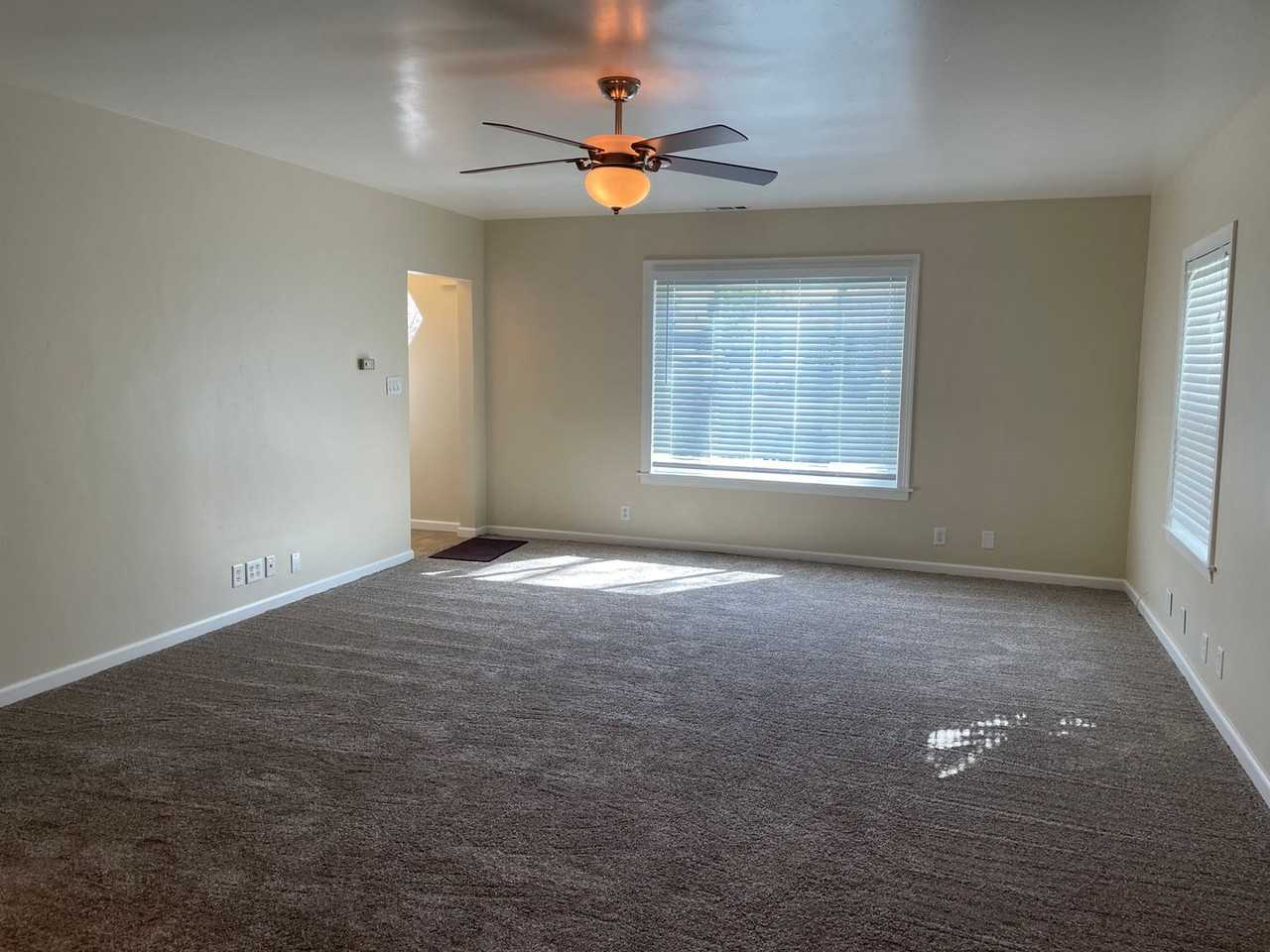 1354 50th St - Photo 2 of 21