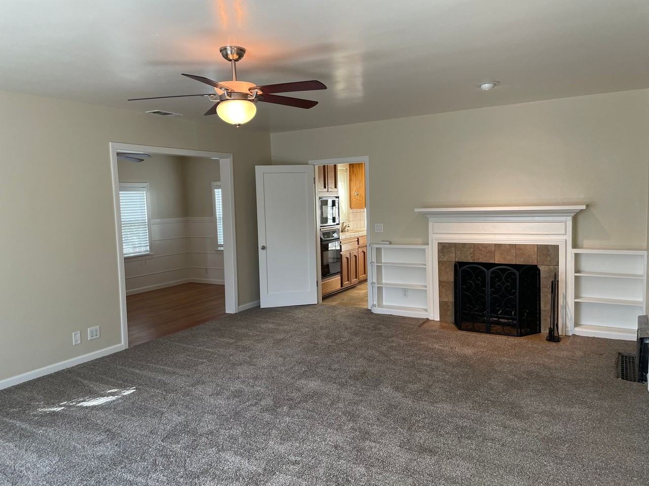 1354 50th St - Photo 3 of 21