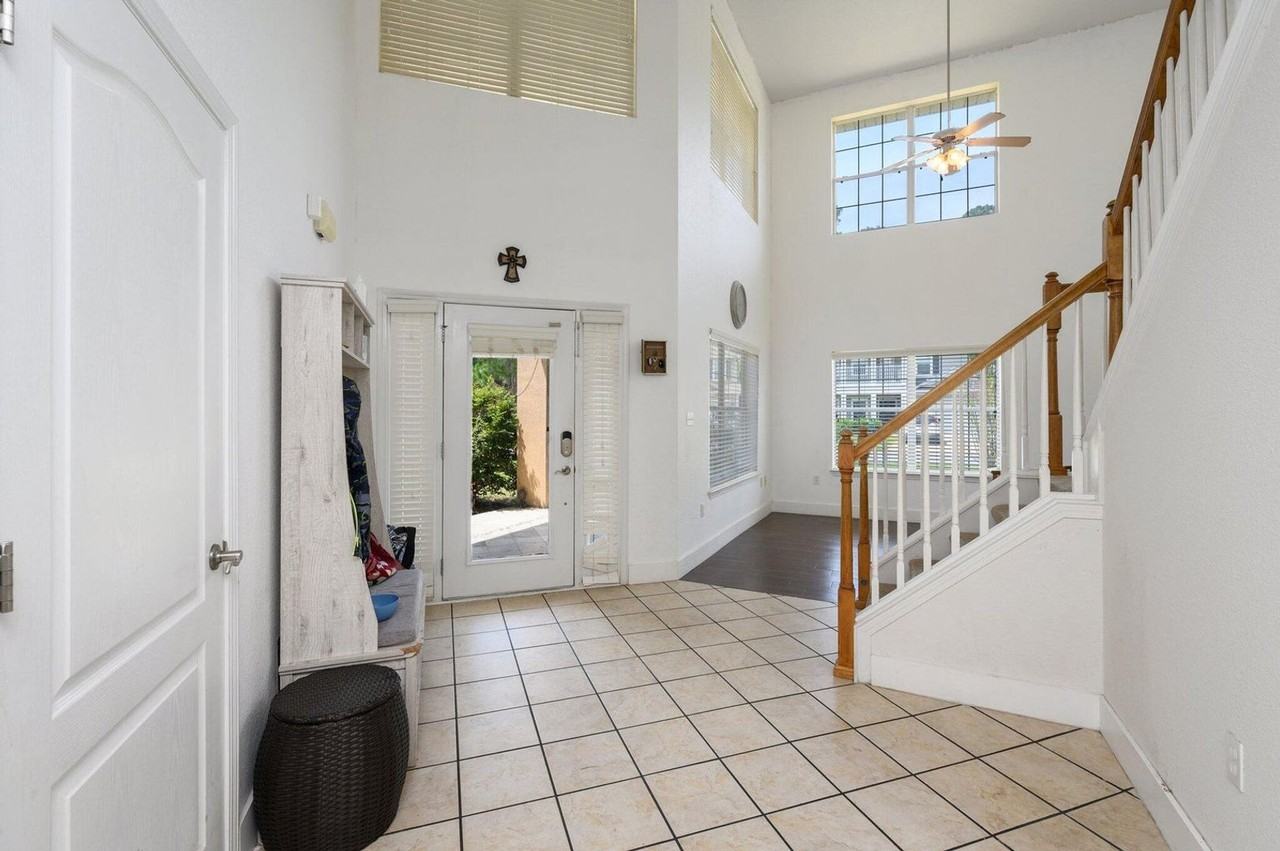 673 Loblolly Bay Dr - Photo 4 of 28