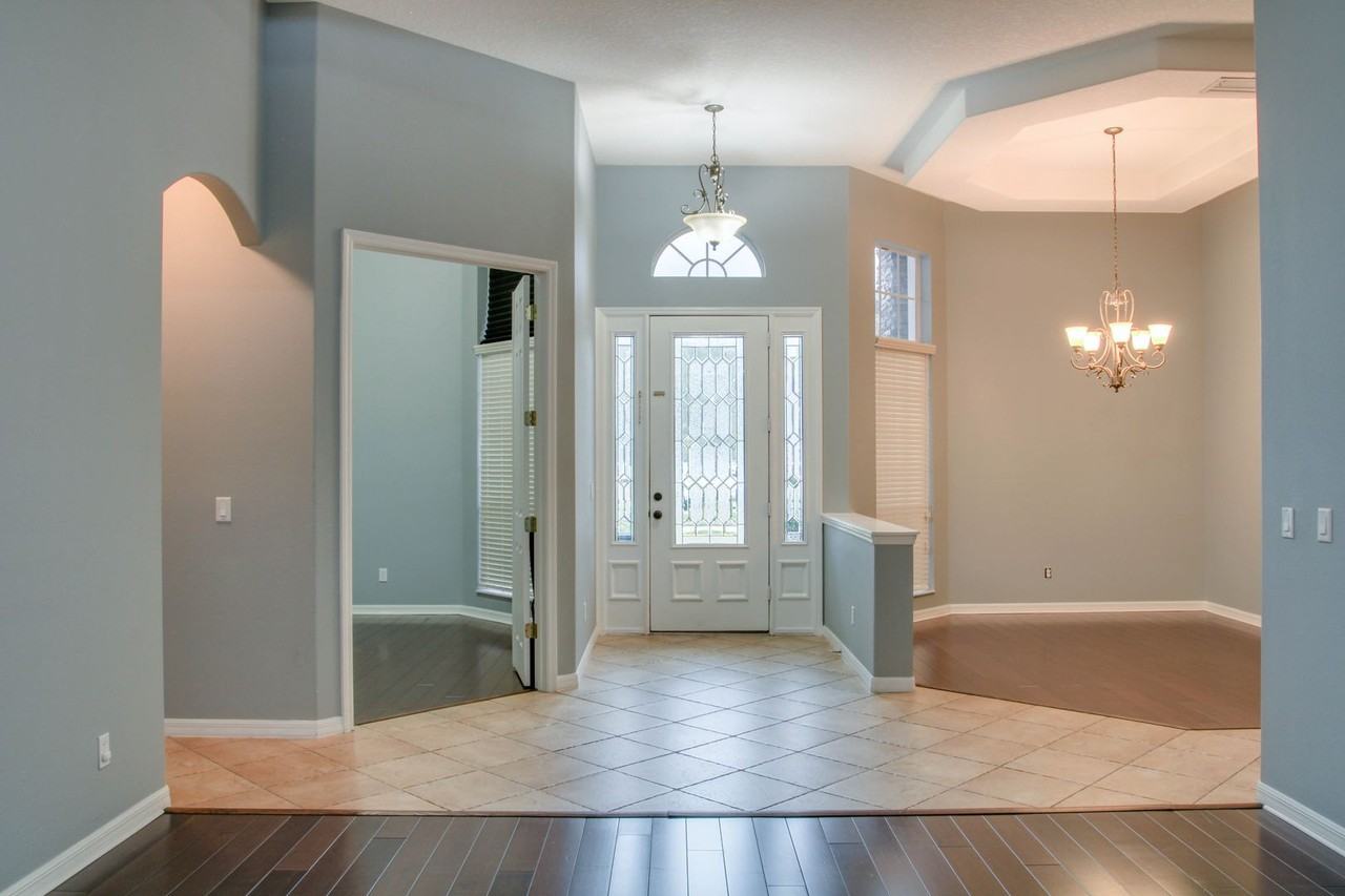 805 Bainbridge Loop - Photo 5 of 26