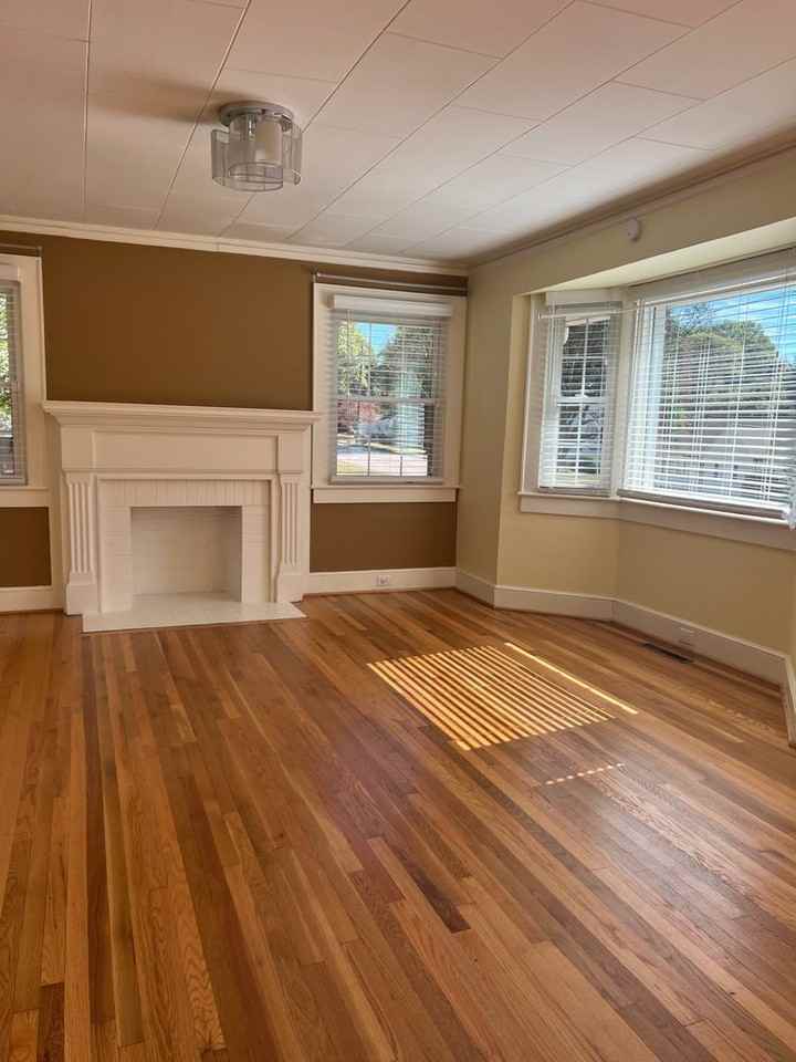 407 Janie St - Photo 2 of 27
