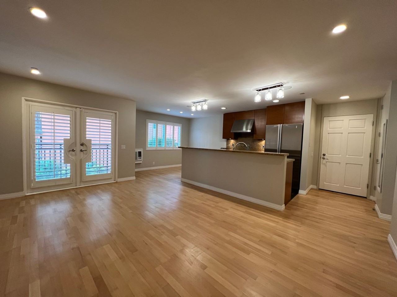 1845 Palm View Pl #112 - Photo 2 of 16