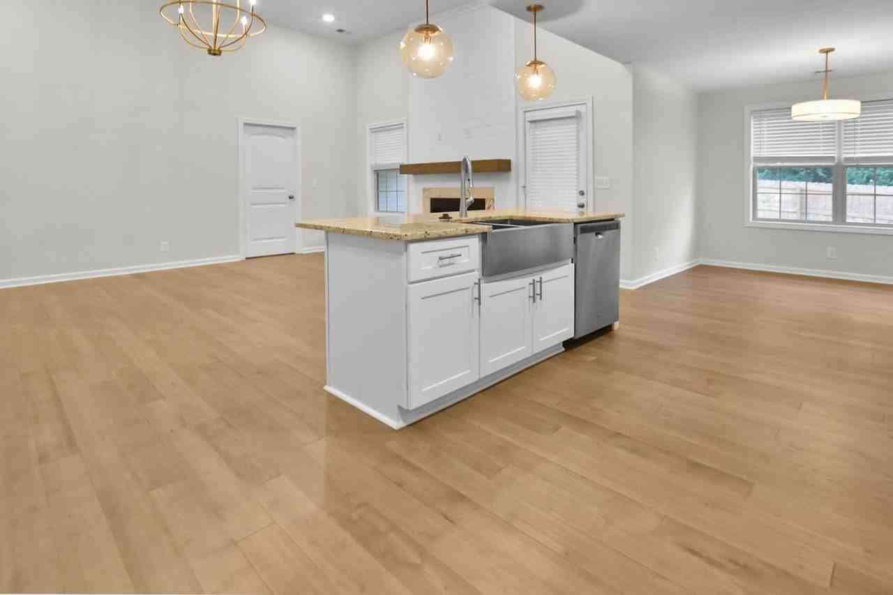 513 Wingfield Ct - Photo 6 of 18