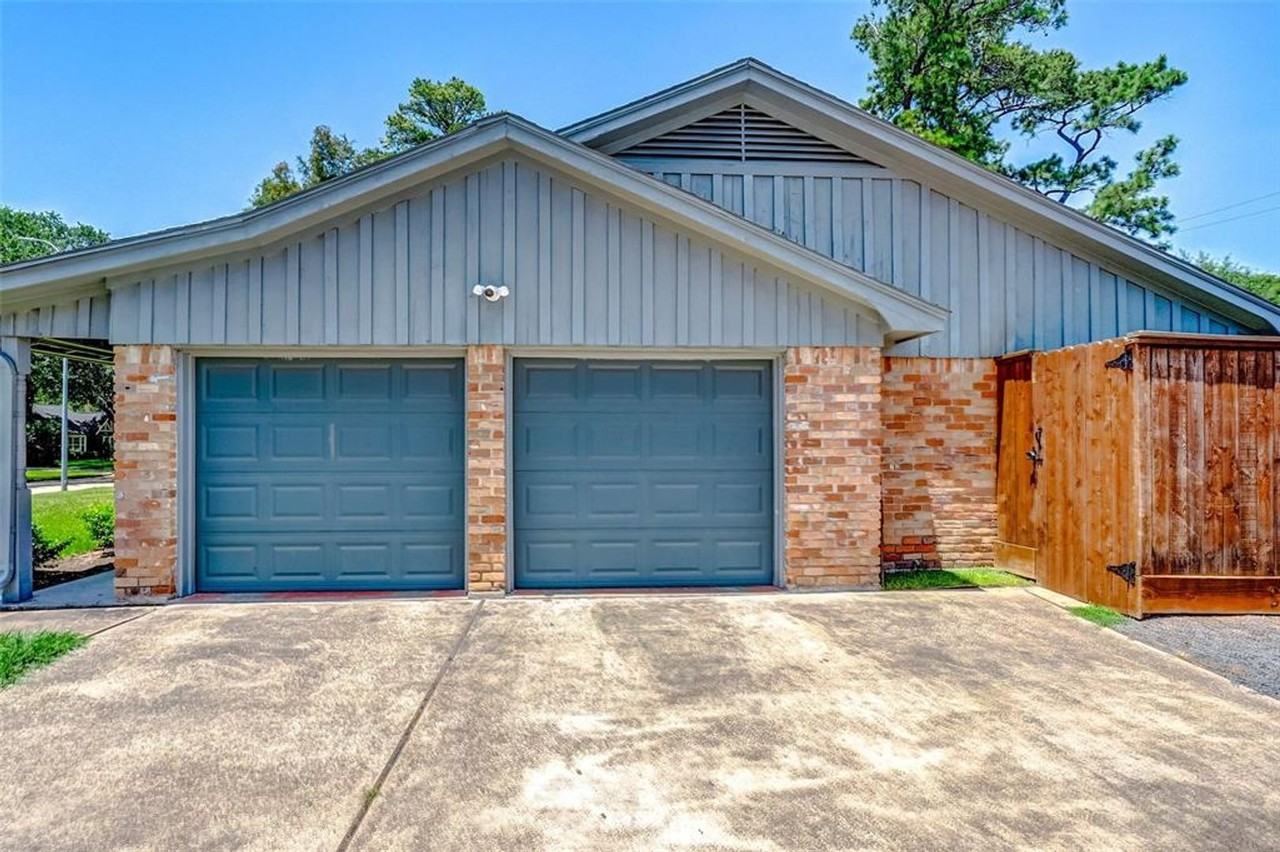 1202 Shadeland Dr - Photo 2 of 13