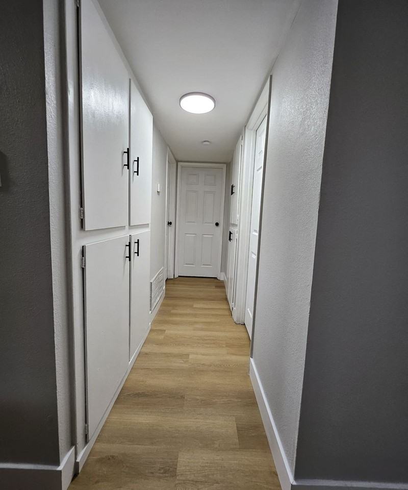 Cabana Apartments Available Now - Photo 6 of 8