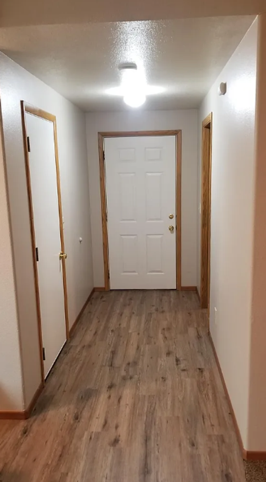 2719 Sw 28th St - Photo 6 of 8