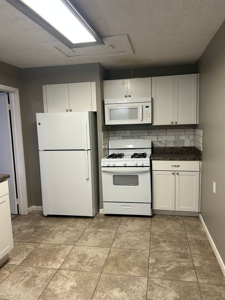 248 E Jo Ave - Photo 6 of 15