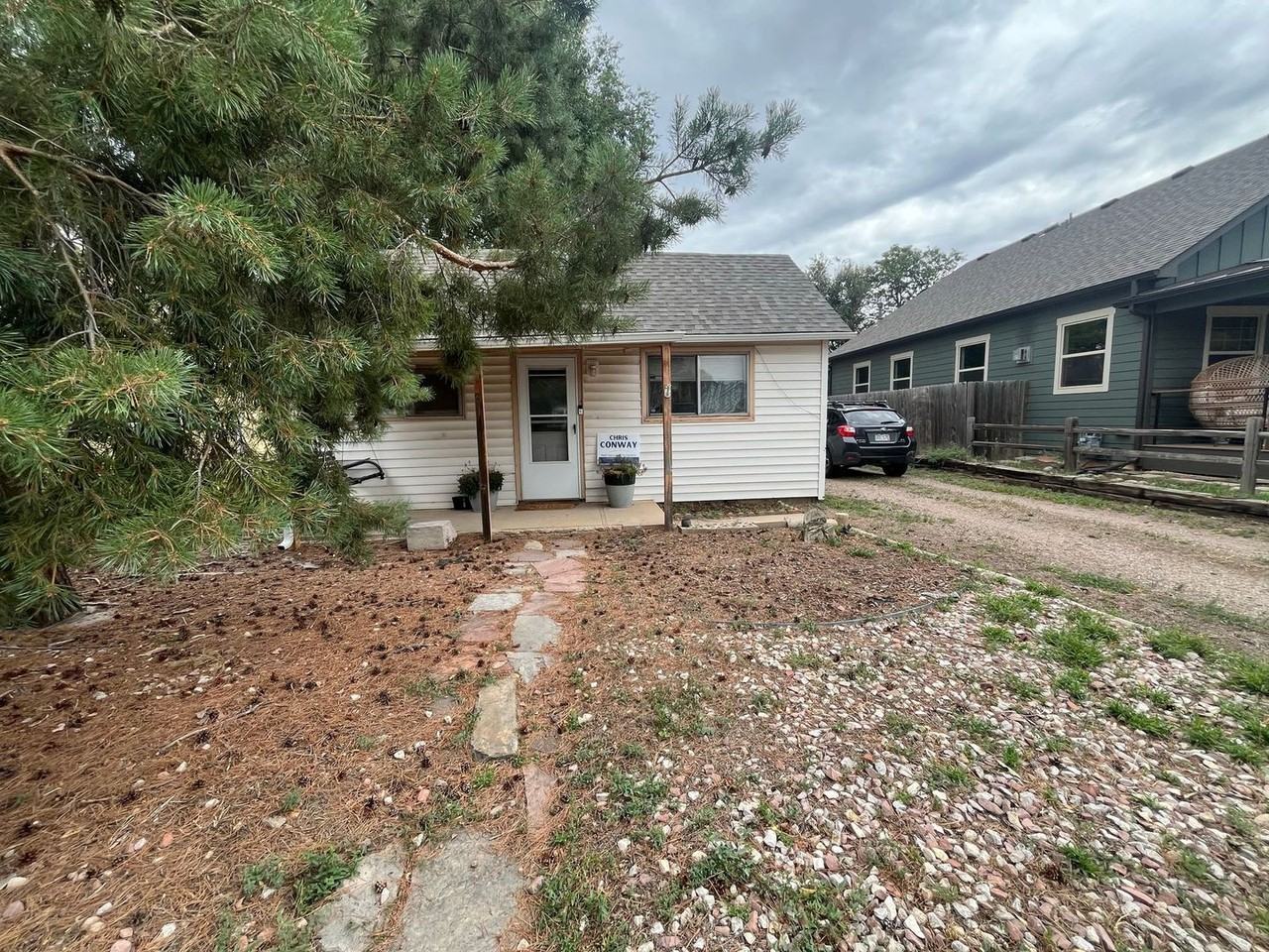 208 2nd St - Photo 2 of 16