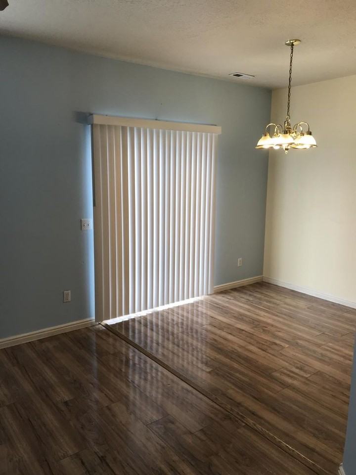 808 S 150 E - Photo 3 of 11