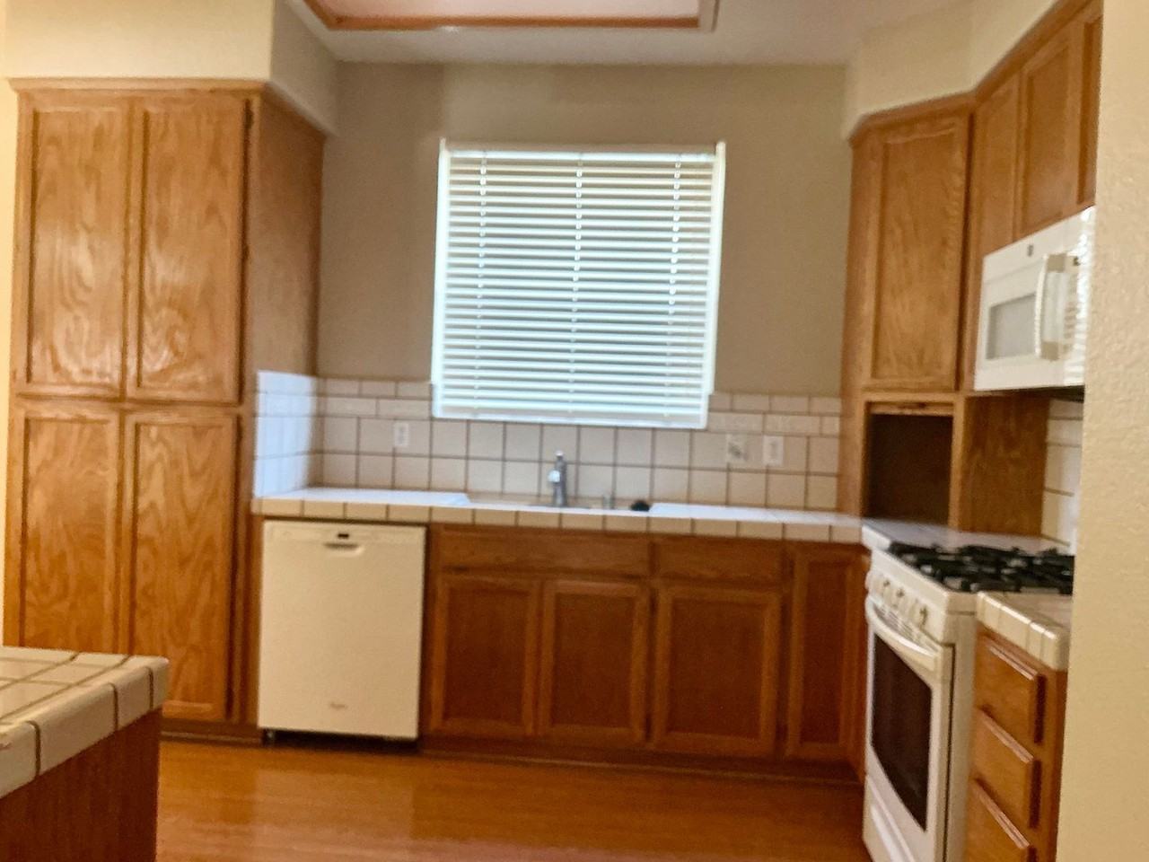 2023 Lauritson Ln - Photo 6 of 20