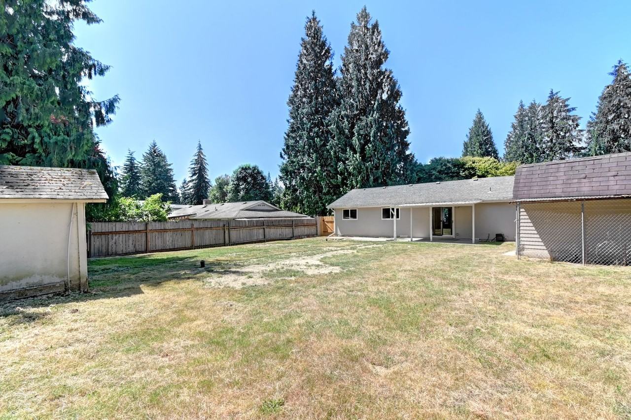 1713 113th Dr Se - Photo 2 of 20