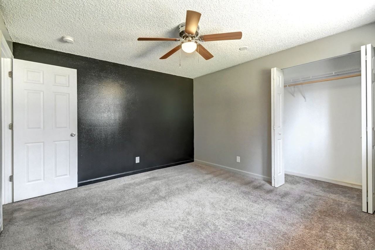 1713 113th Dr Se - Photo 6 of 20
