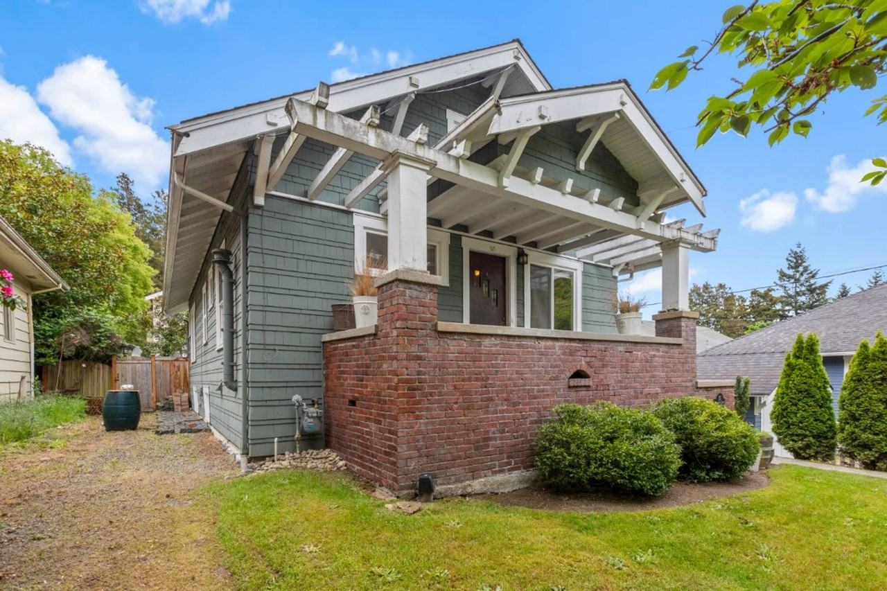 111 N 49th St - Photo 5 of 32