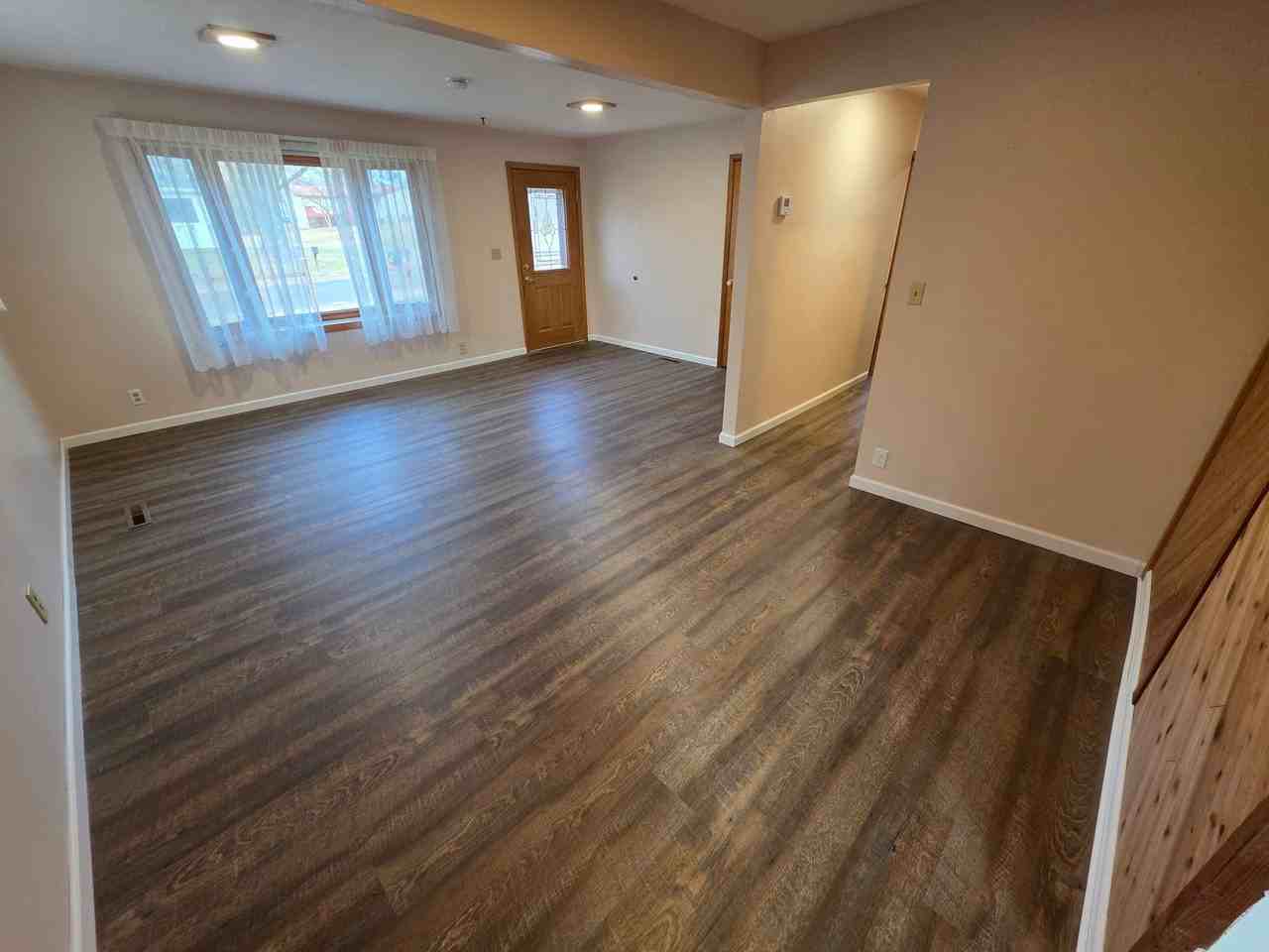 2451 Harrison St - Photo 4 of 32