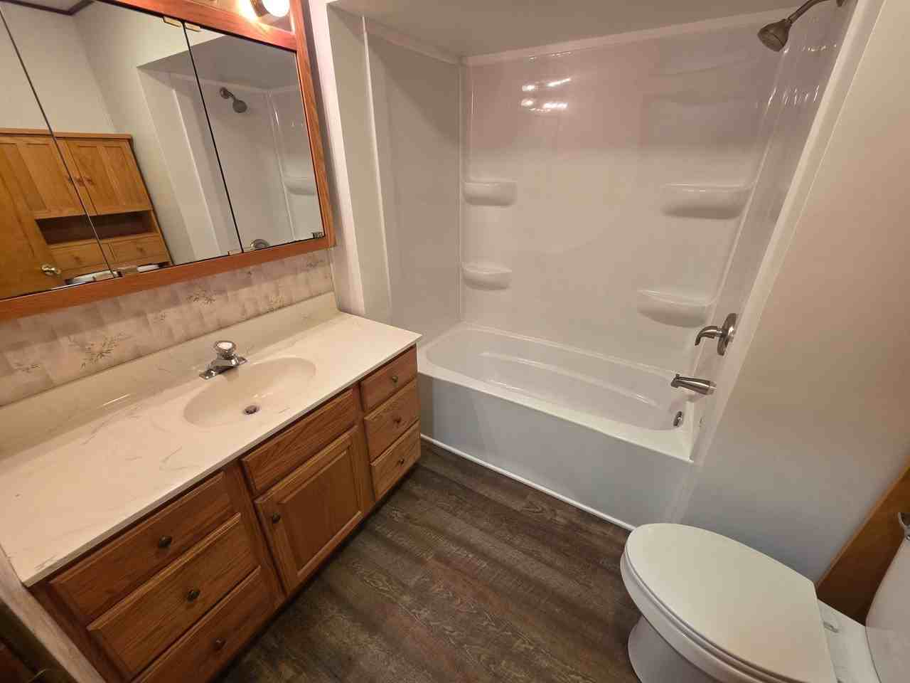 2451 Harrison St - Photo 5 of 32