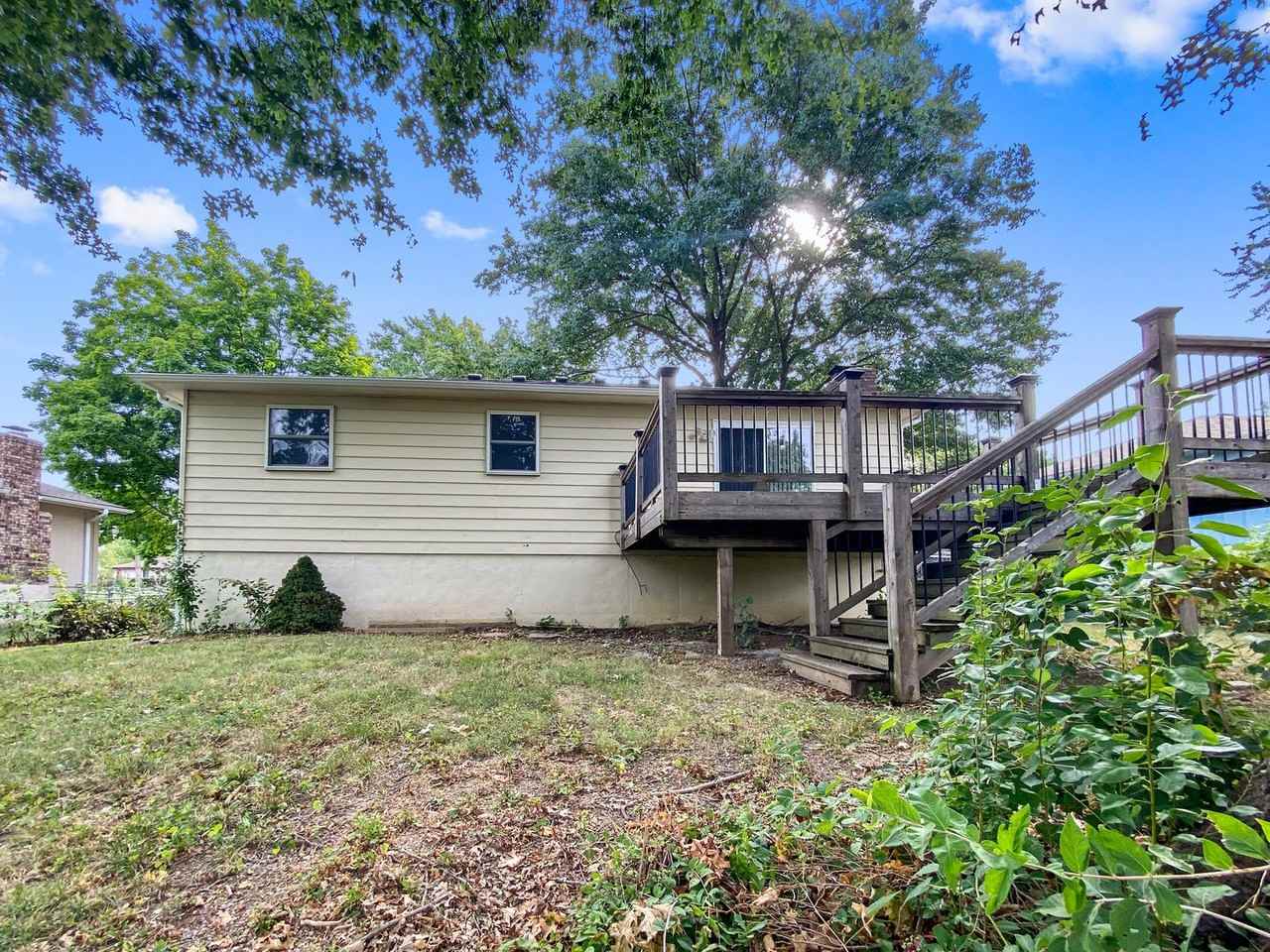 118 Se Flagstone Dr - Photo 2 of 17