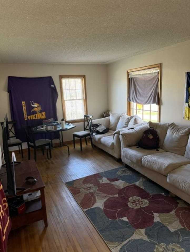 1618 Norwood St - Photo 3 of 10