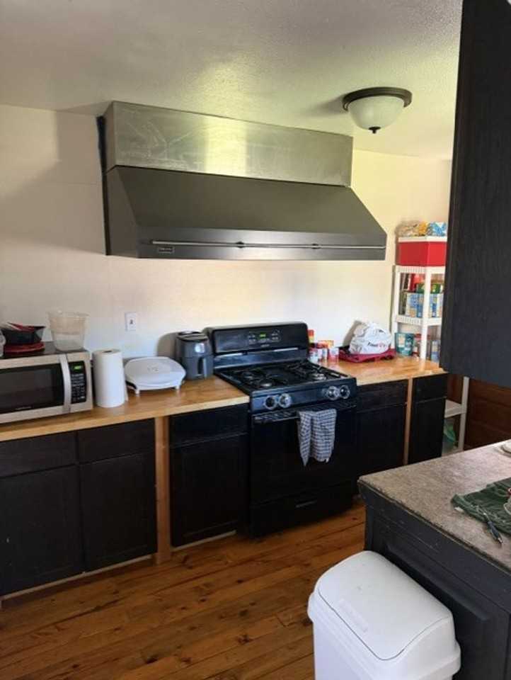 1618 Norwood St - Photo 7 of 10