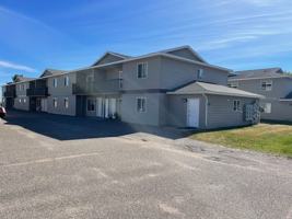 featured image of 2307 Hillcrest Dr