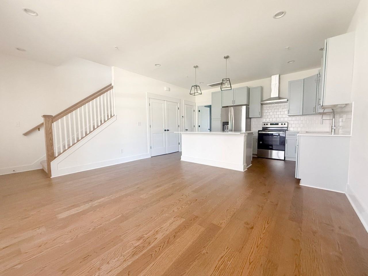 153 Allison Way - Photo 3 of 26