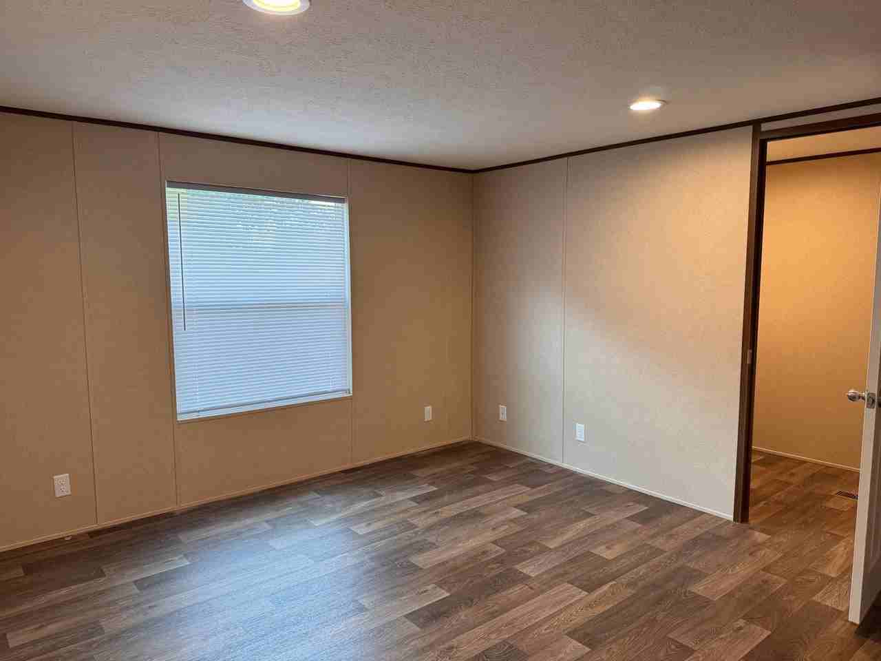 106 Harold Ln - Photo 7 of 17