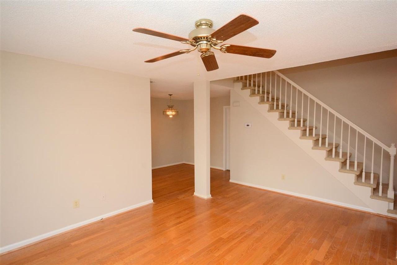 964 Saint Andrews Reach Apt A - Photo 5 of 42