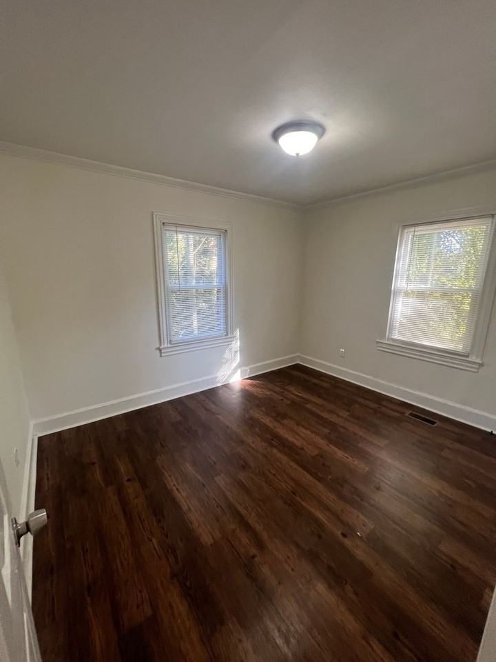 27 Pacific Ave - Photo 5 of 9