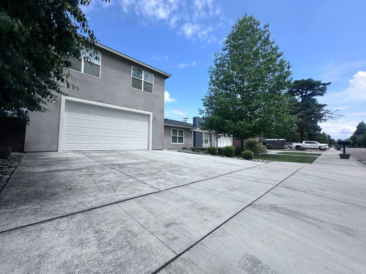 2148 E College Ave - Photo 2 of 50