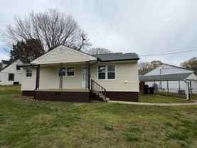 1331 Elm St - Photo 1 of 1