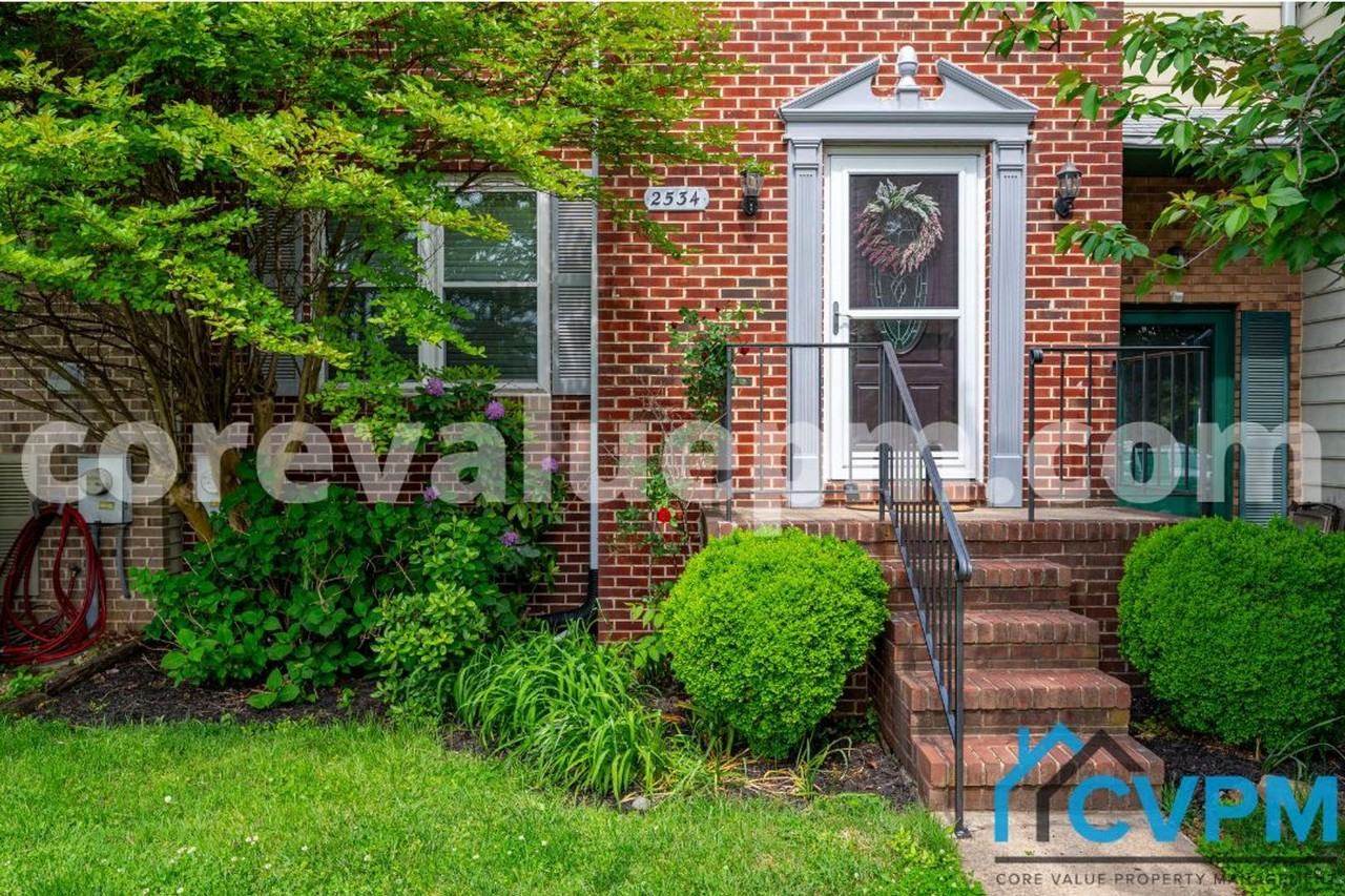 2534 Vineyard Ln - Photo 2 of 26