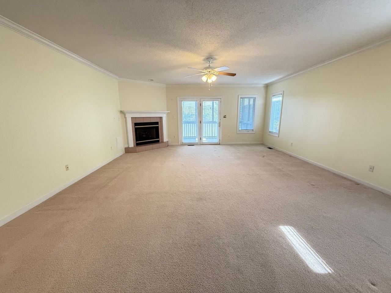 4652 Lookout Rd - Photo 4 of 19