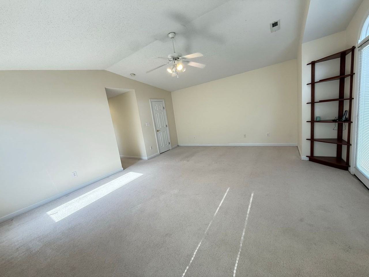 4652 Lookout Rd - Photo 6 of 19