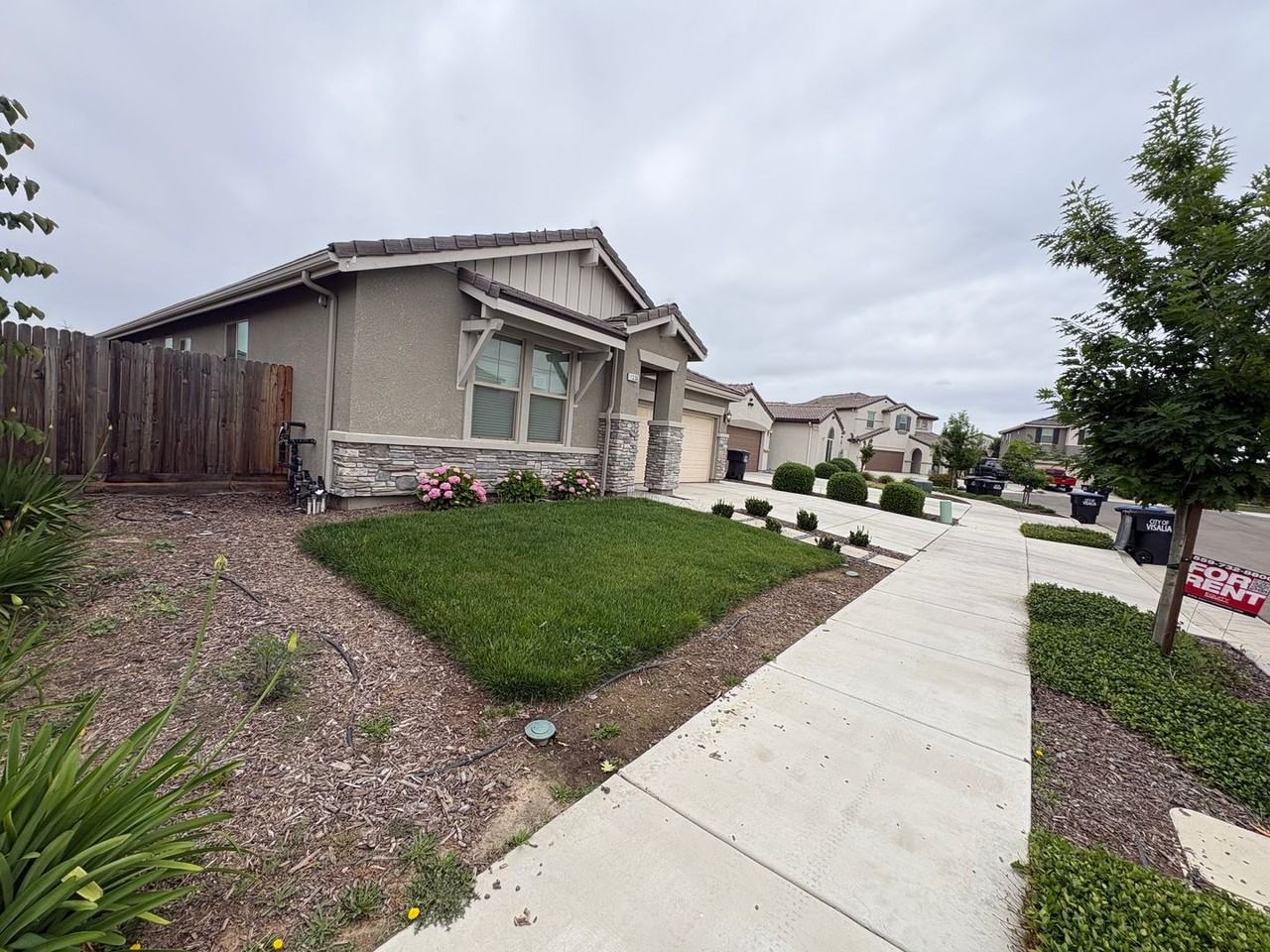 1336 W Porter Ct - Photo 3 of 38