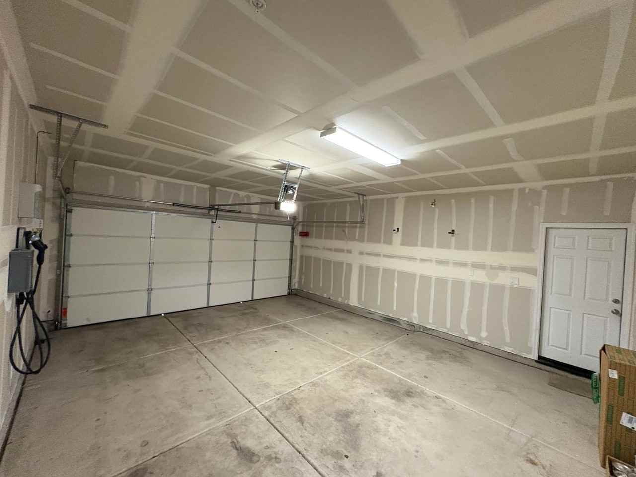 1336 W Porter Ct - Photo 5 of 38