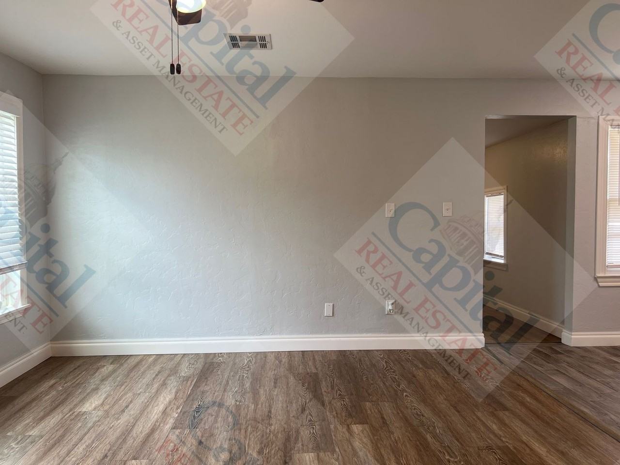 4613 Se 27th St - Photo 4 of 24