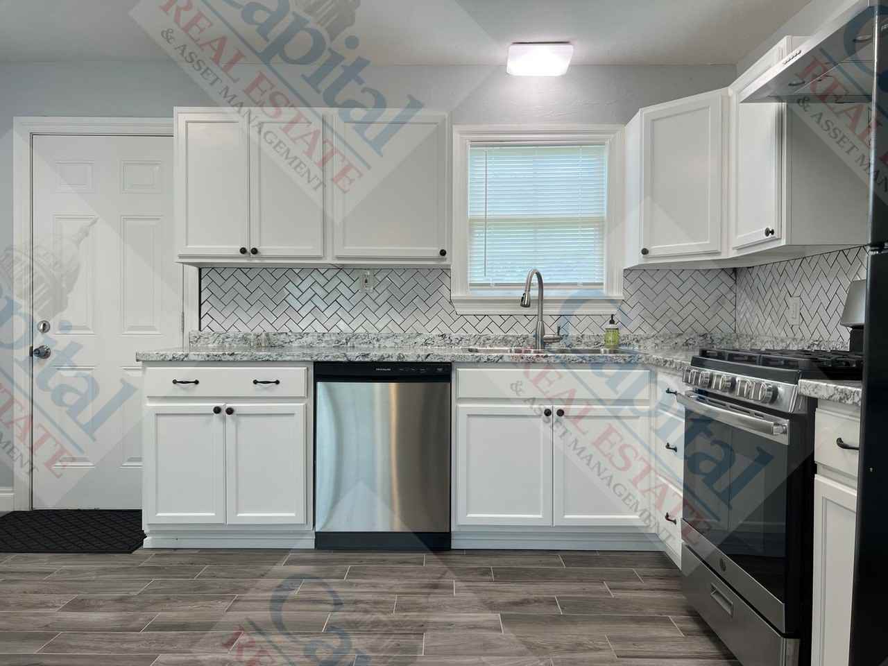 4613 Se 27th St - Photo 7 of 24