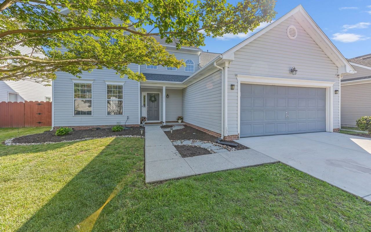 2925 Beaden Dr - Photo 3 of 39