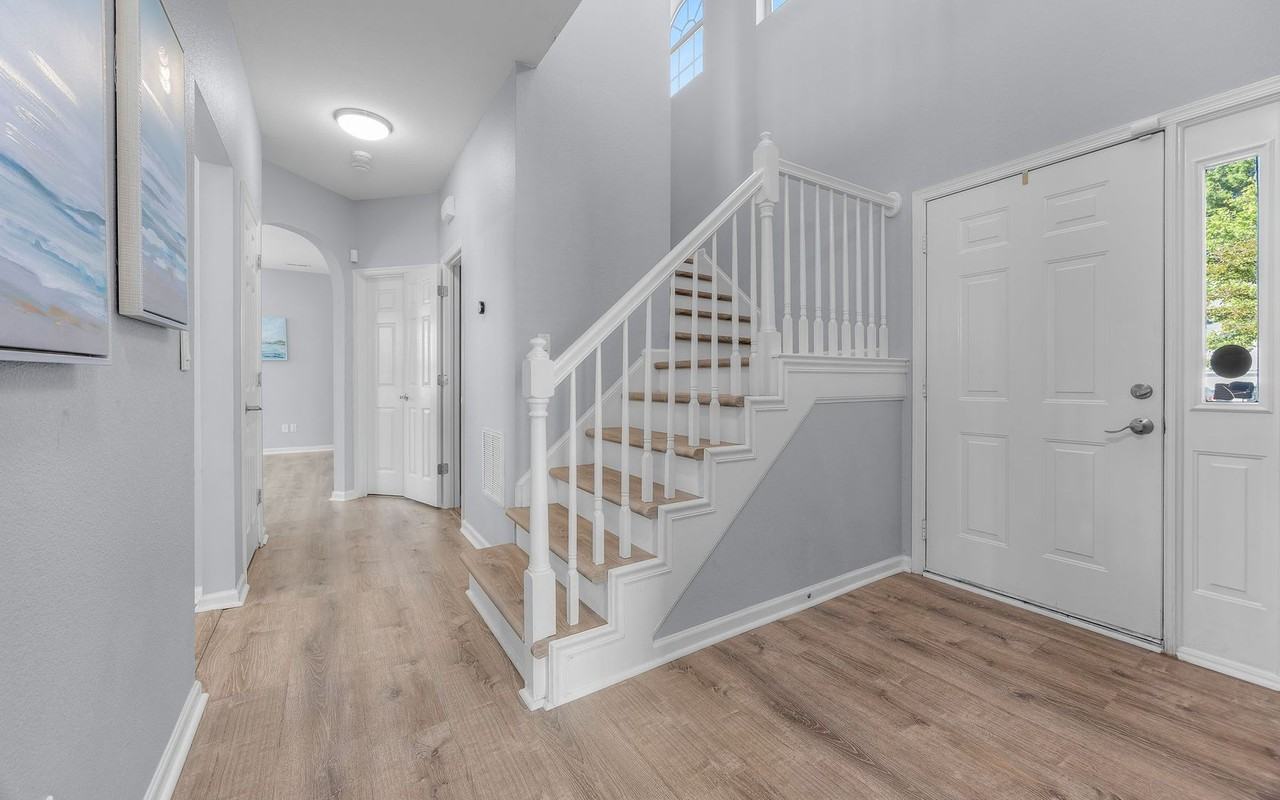 2925 Beaden Dr - Photo 4 of 39