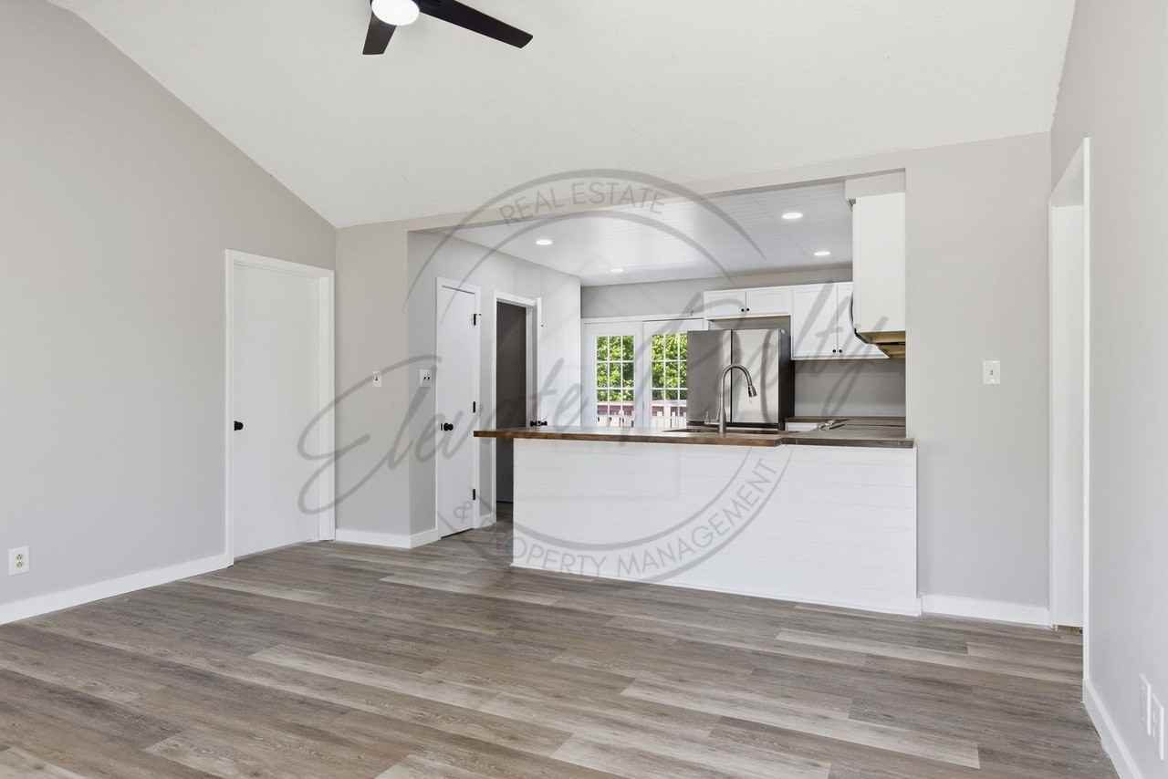 436 Kelsey Dr - Photo 5 of 30