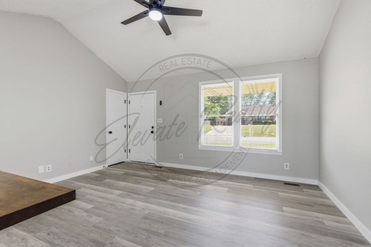 436 Kelsey Dr - Photo 6 of 30