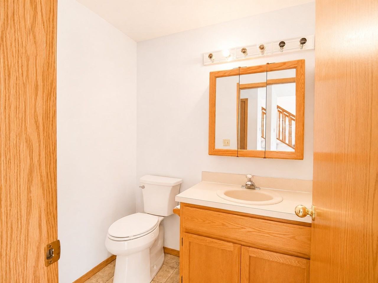 226 Sparks Dr - Photo 5 of 32
