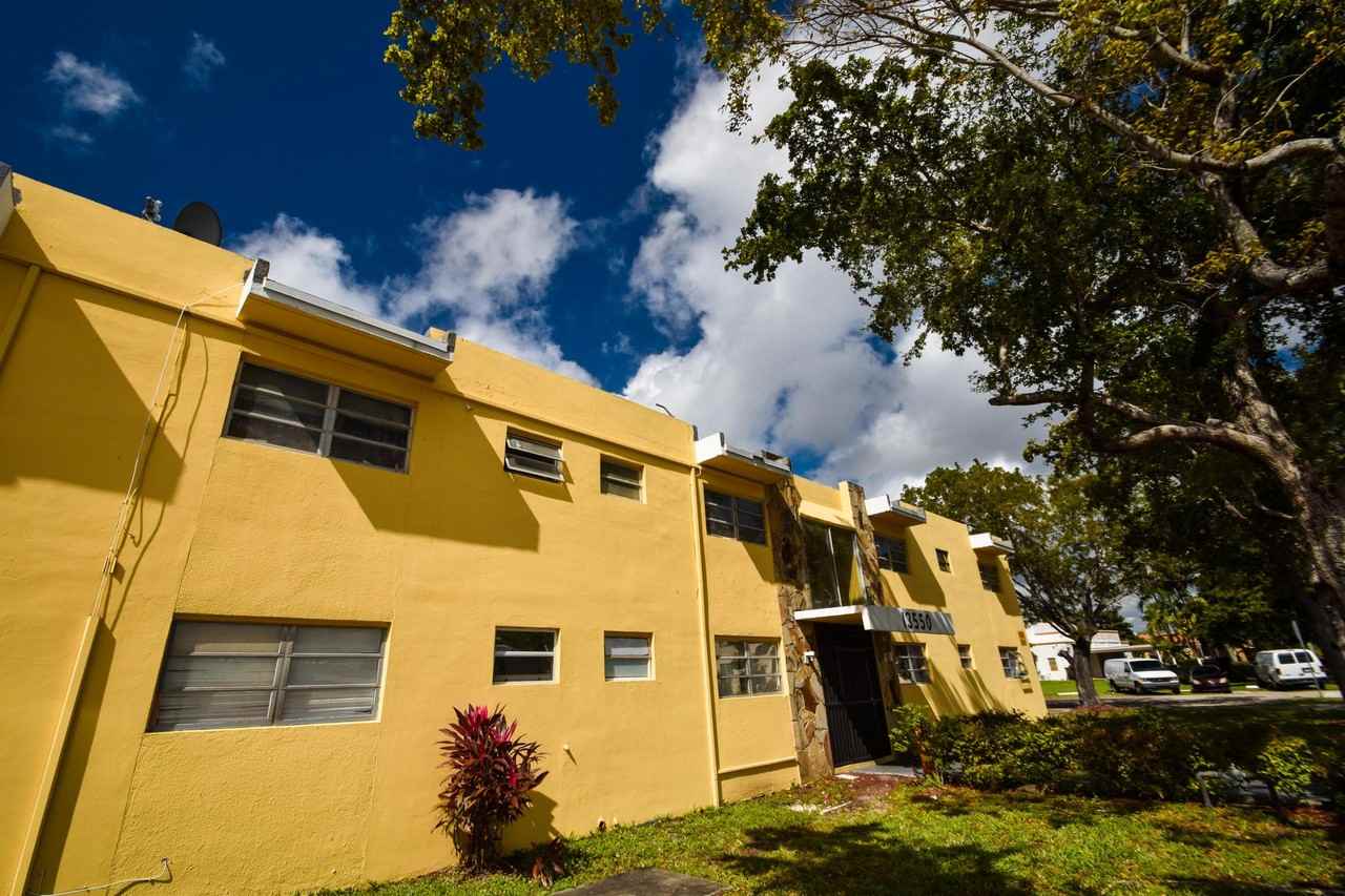 Dixie Apartments - Photo 6 of 8